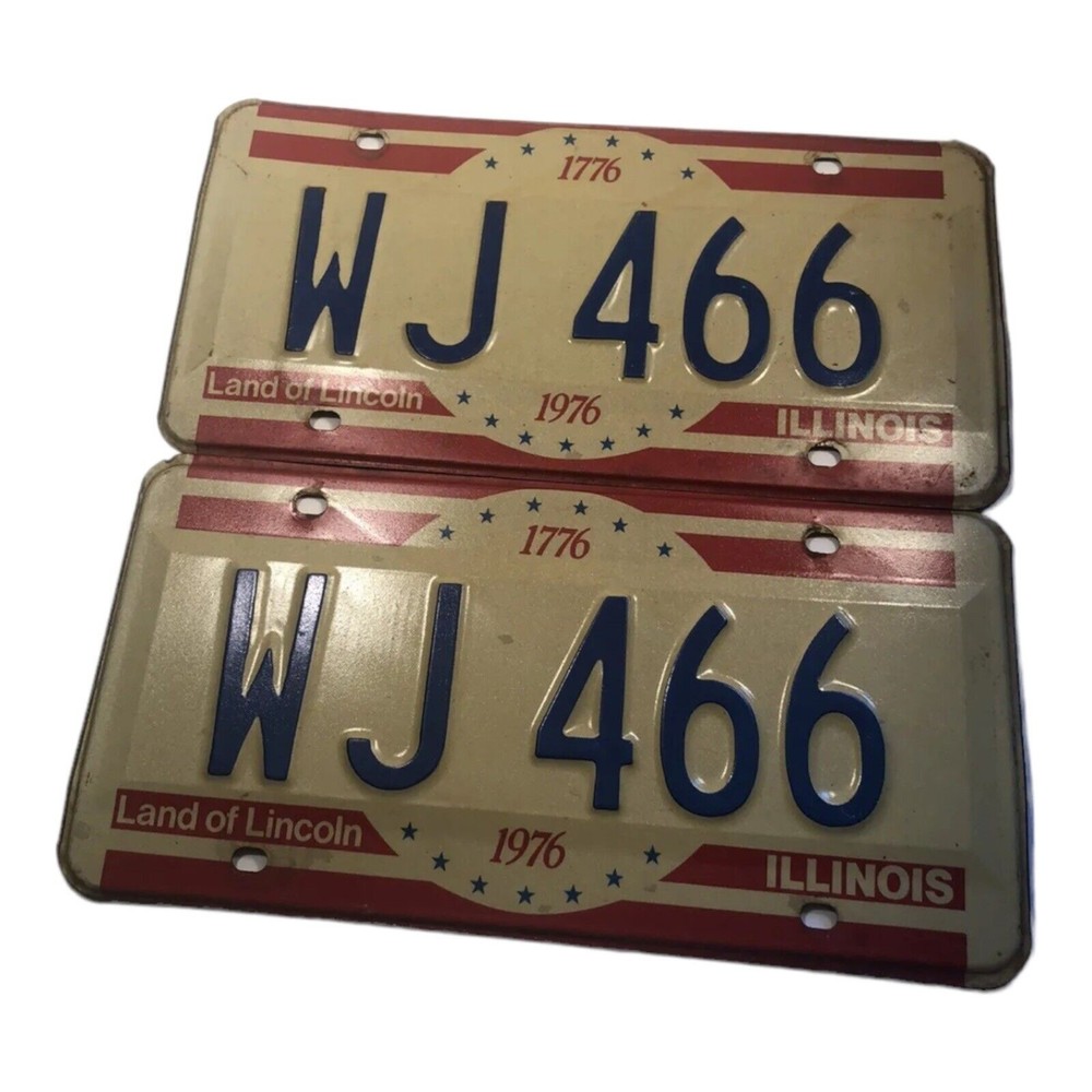 VINTAGE LICENSE PLATE ILLINOIS 1776 - 1976 BICENTENNIAL Man Cave/ Pub Gift